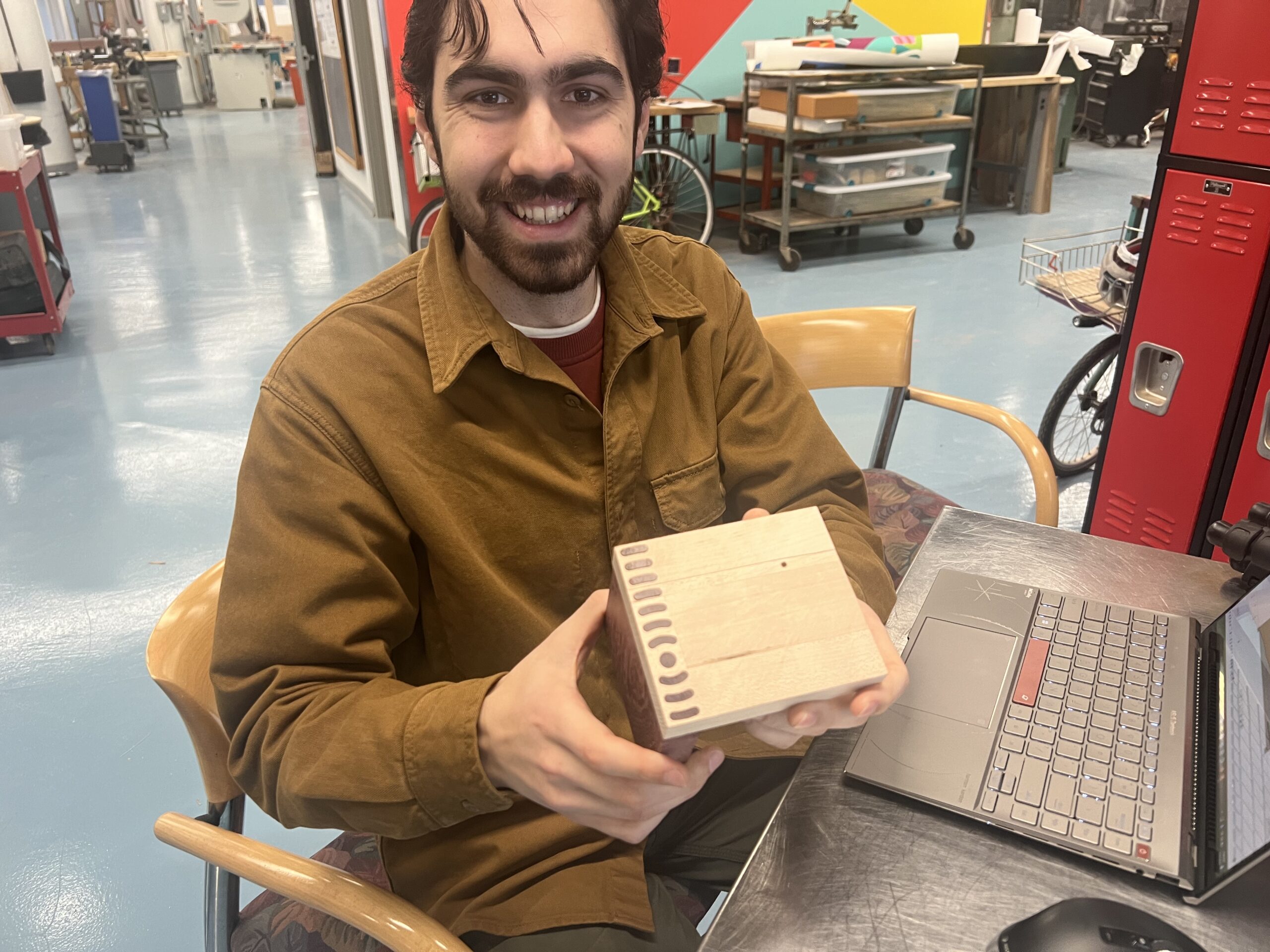 As part of my End Grain CNC Joinery class Jesse experimented with this neat shape. 